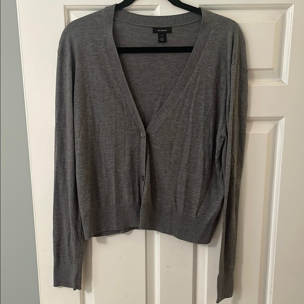 Halogen Gray Cardigan Sweater V-Neck Lightweight EUC